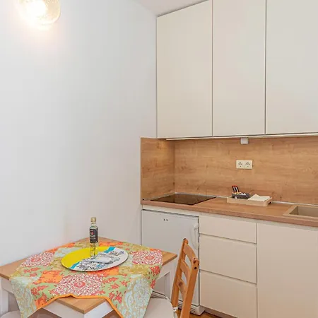 Apartment Amazing In Tisno With Wifi Jezera
